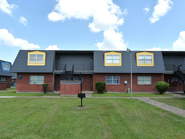 Commons @ McNeese — Photo 15
