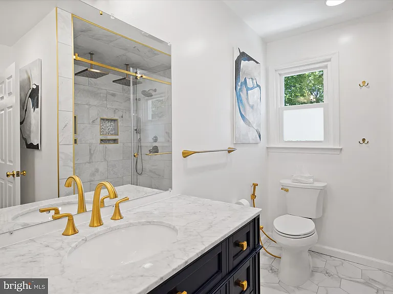 2606 N Quincy St — Photo 45