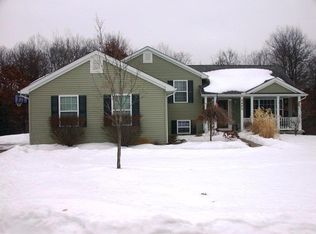 2480 Spartans Trl, Pinckney, MI