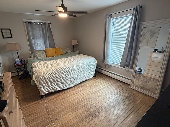 4th image of 137 Emmons St