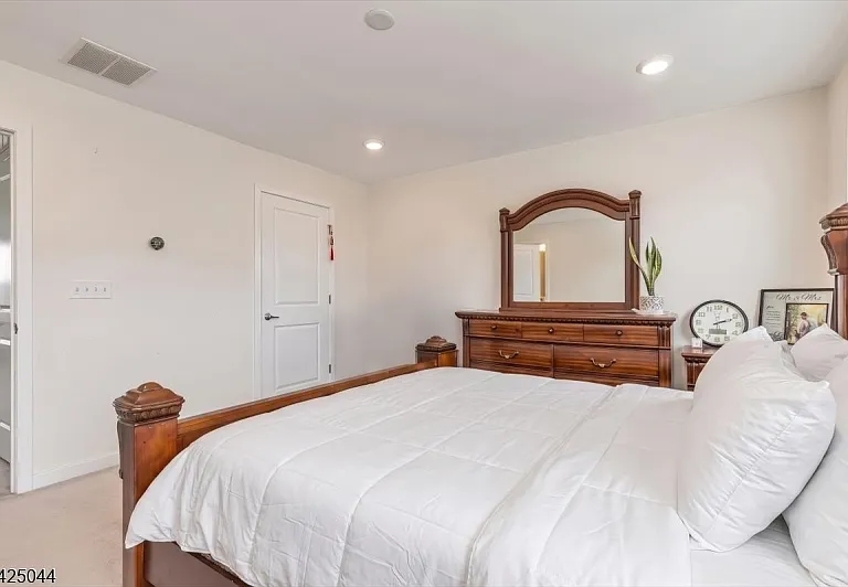 309 Saratoga Ct — Photo 23