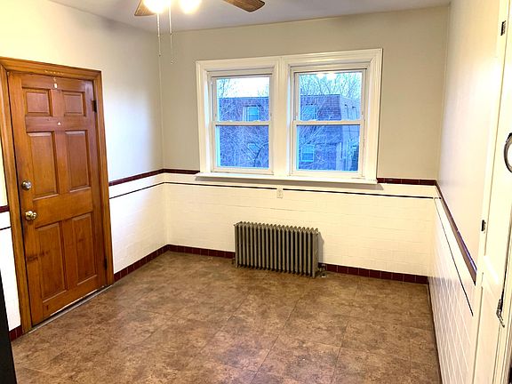 4th image of 1872 Smith St APT 2