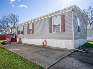 78 Big Chief Dr, Bourbonnais, IL 60914