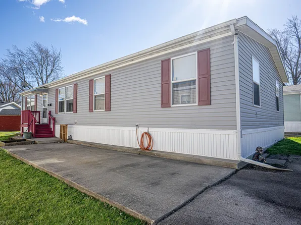 78 Big Chief Dr, Bourbonnais, IL 60914