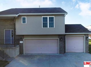 7215 N 15th St, Lincoln, NE 68521