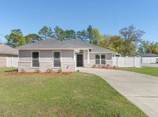 2432 Frontera St, Navarre, FL 32566