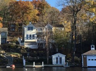 311 Maxim Dr, Hopatcong, NJ 07843