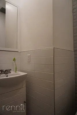 Rented by Rennit Inc. | media 30