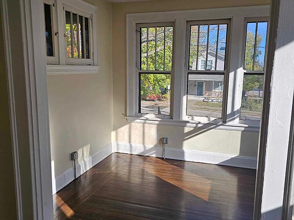 3rd image of 501 Purcell Ave #1