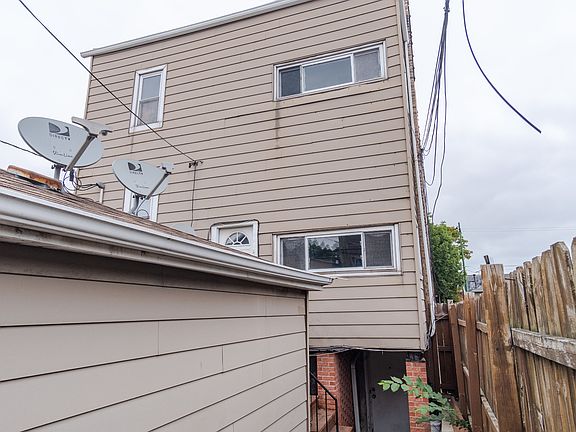 3rd image of 3440 S Wallace St