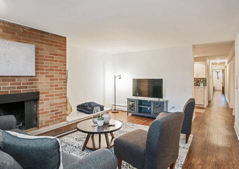 1st image of 1528 N La Salle Dr APT 1