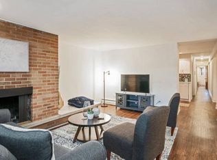 1528 N La Salle Dr APT 1, Chicago, IL 60610