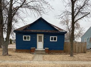 1317 W Kemp Ave, Watertown, SD 57201
