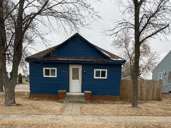 1317 W Kemp Ave, Watertown, SD 57201