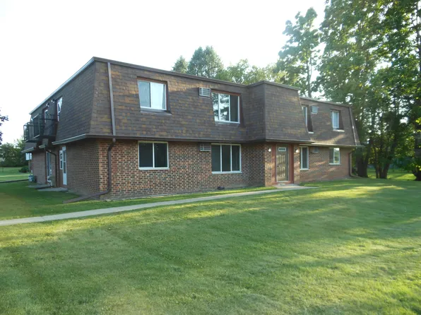 554 Knowlton St APT 2, Waterloo, WI 53594