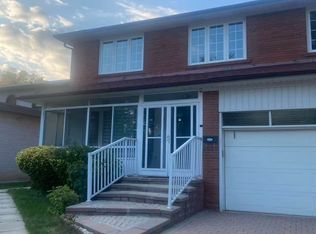 34 Clovercrest Rd #BASEMENT, Toronto, ON M2J1Z6