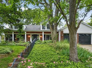 816 Bridlebrook Ln, Saint Louis, MO 63122