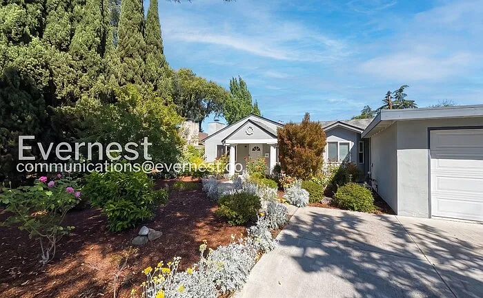 999 Loma Verde Ave — Photo 2