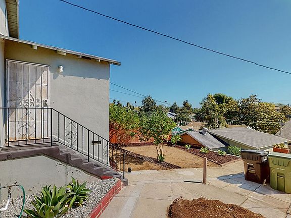 5th image of 533 1/2 E Fairview Blvd