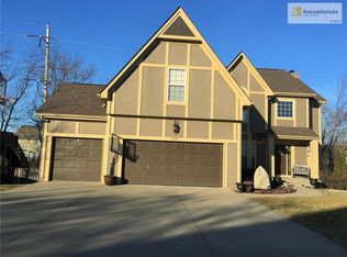 5906 NE Ruby Dr, Lees Summit, MO 64064