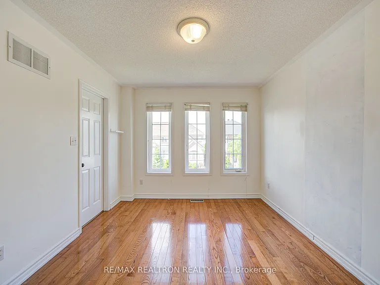 2365 Bur Oak Ave — Photo 17