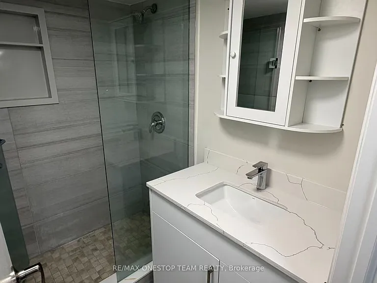 28 Cambrai Ave — Photo 13