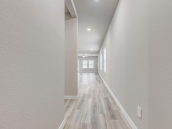 5th image of 4805 Everly Ct