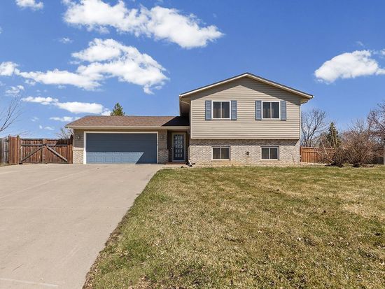 15635 Hallmark Path, Apple Valley, MN 55124