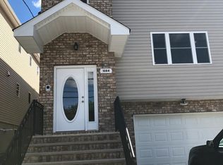1084 E Grand St #2, Elizabeth, NJ 07201
