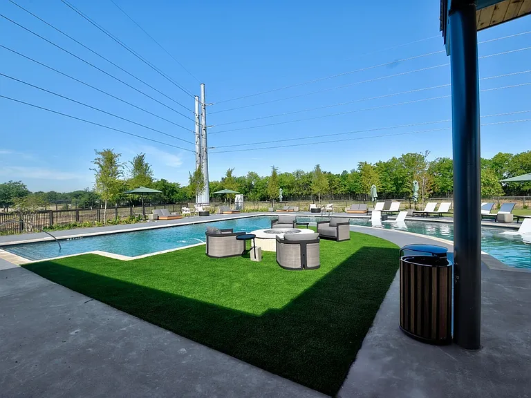 The Palo Townhomes