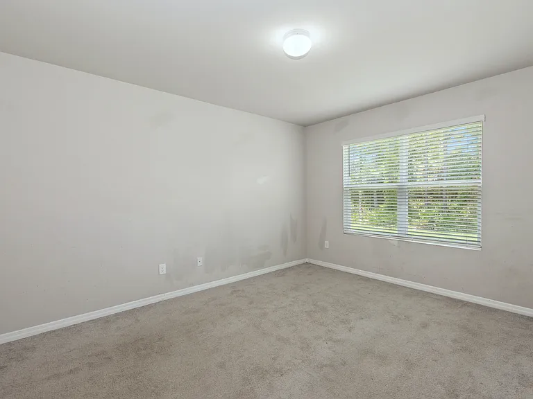 20550 Charles St — Photo 8