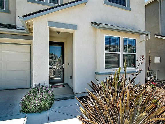 4th image of 855 Brennan Way