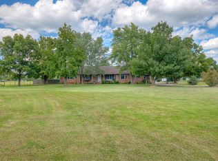 1915 W Fountain Rd, Webb City, MO 64870