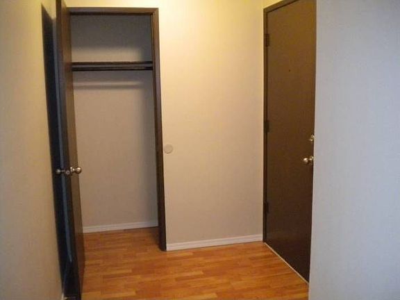 Generous entry w/ closet