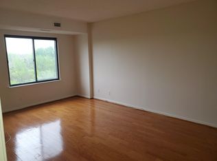3800 Powell Ln APT 1005, Falls Church, VA 22041
