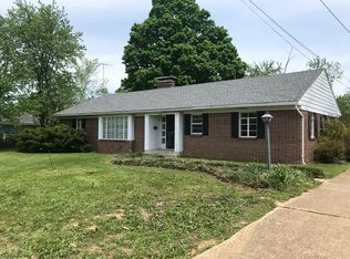 706 N Center St, Willow Springs, MO 65793