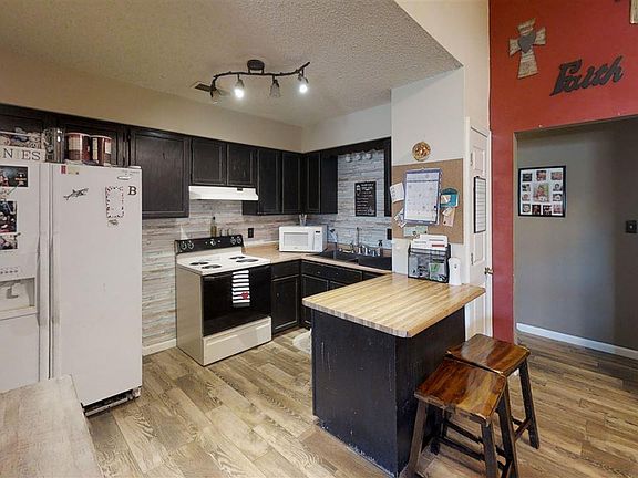 5th image of 3605 N Northwest Dr