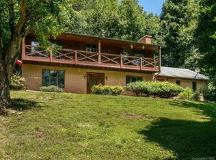 117 Viewcrest Dr, Hendersonville, NC 28739