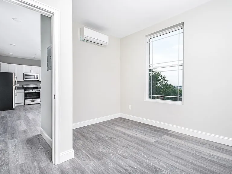 83 Bradstreet Ave #202 — Photo 4