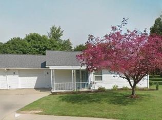 200 Maple Knoll Dr, Garrett, IN 46738