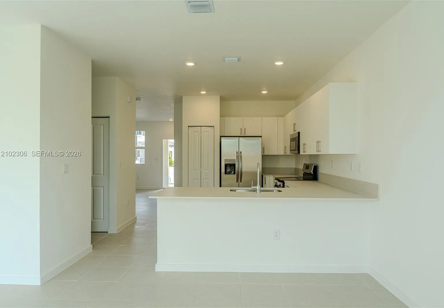 4 bed, 2.5 bath, $3,350 — Photo 4