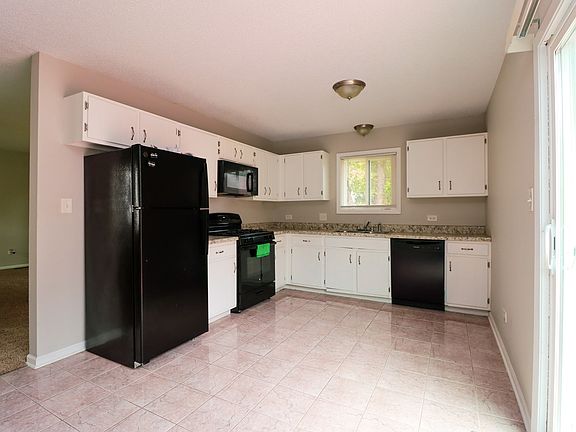 3rd image of 3010 Long Grove Ct