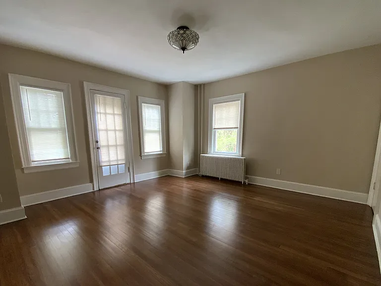 1626 Riverside Dr — Photo 14