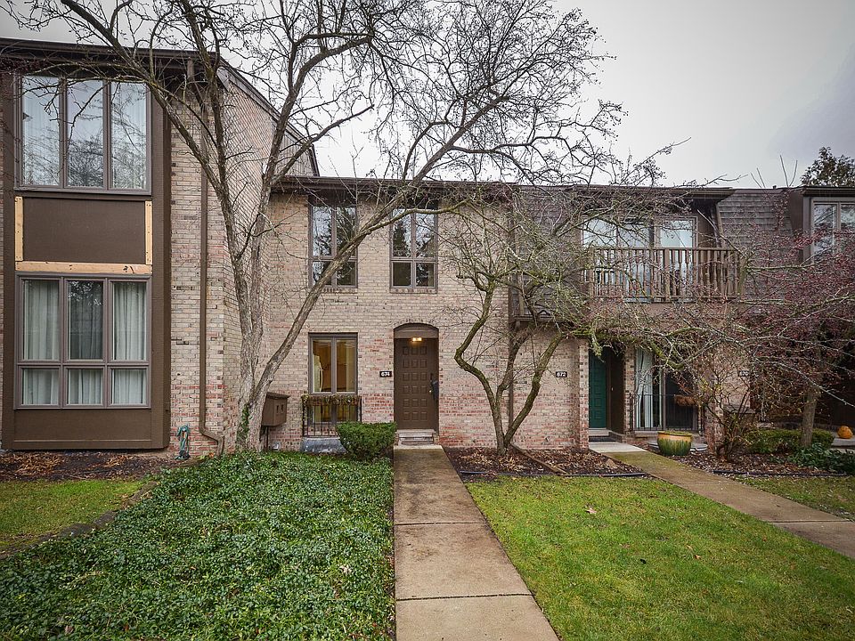 1st image of 674 Greenhills Dr