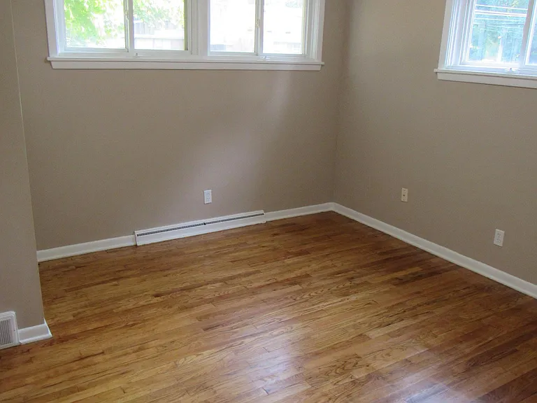 619 Mull Ave — Photo 21