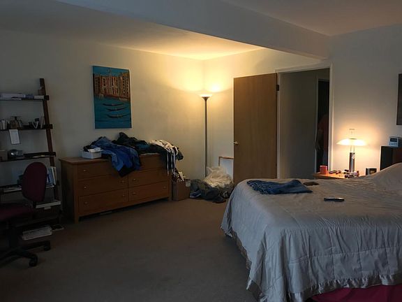 4th image of 412 N Main St APT B