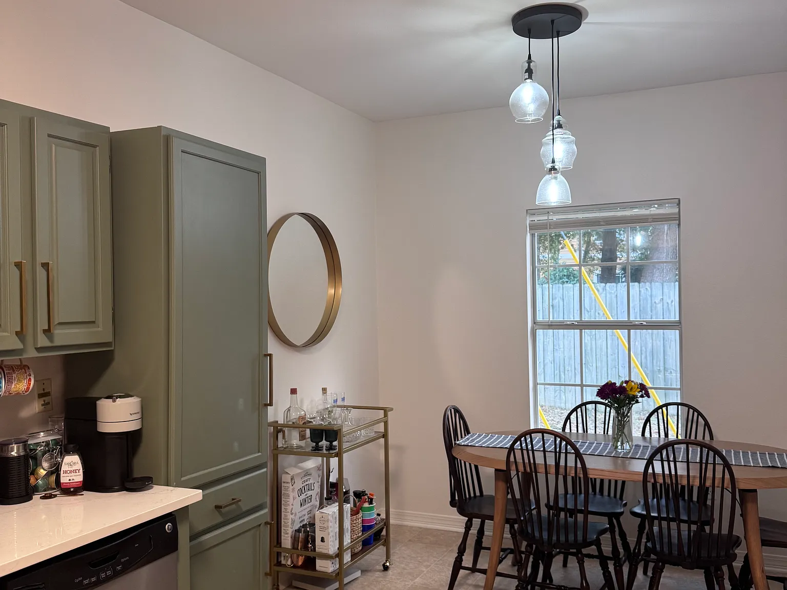 3 bed, 1551 sqft, $2,700 — Photo 4