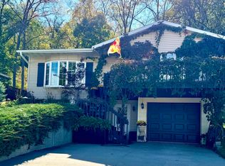 705 Davidson St NW, Elkader, IA 52043