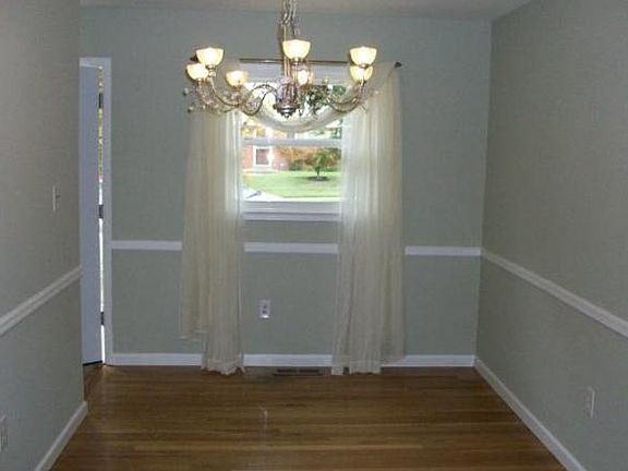 4th image of 3625 Freemont Pl