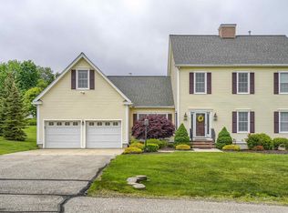 1 Parish Sq, Atkinson, NH 03811